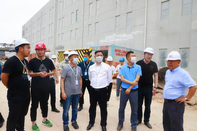 新锂想公司董事长杜刚亲临一线，视察指导5万吨锂电正极材料项目建设工作